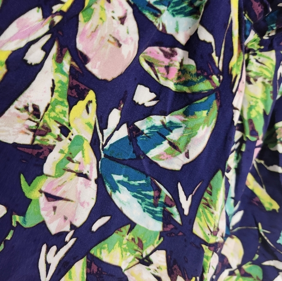 Good condition Forever 21 romper. Size small - Picture 10 of 11